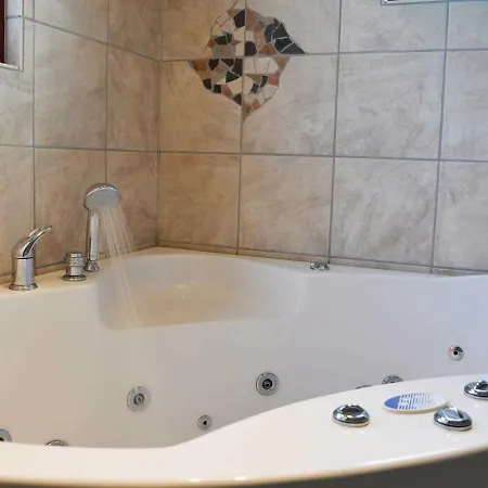 펜션 Three-bedroom Holiday In Juelsminde 9